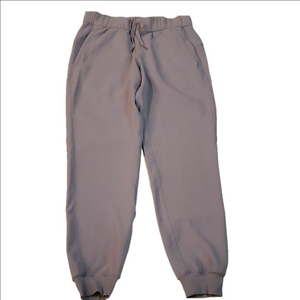 #715 Lululemon joggers size 4 b909